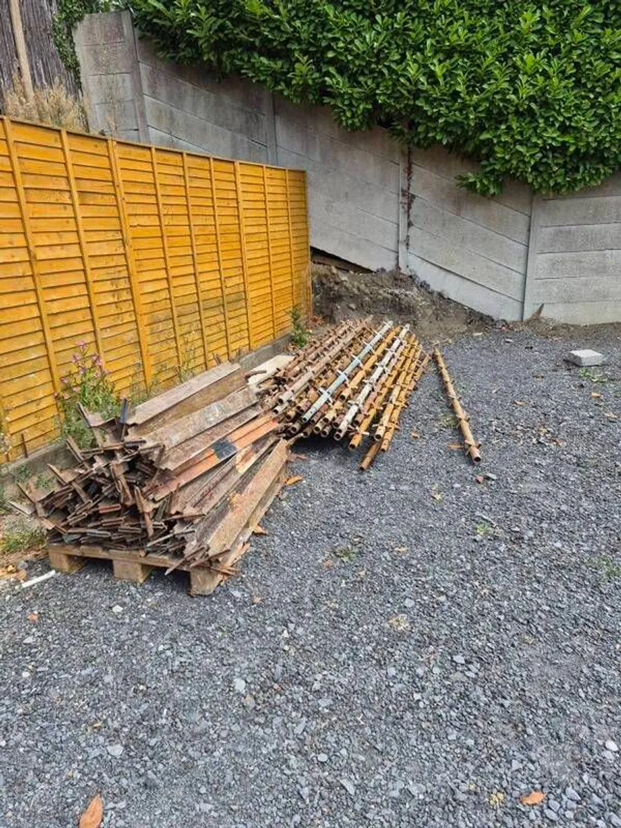 scaffolding - Image 1