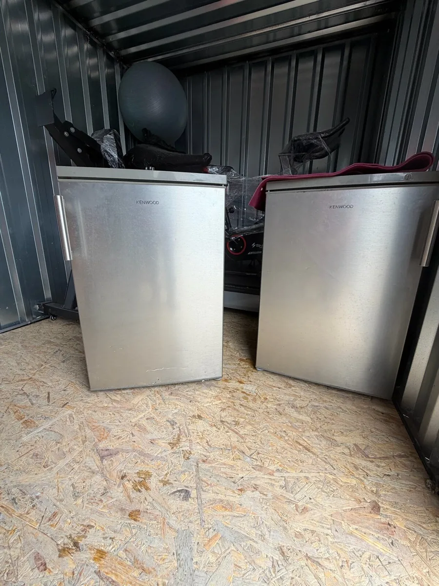Under counter Fridge and Freezer - Image 3