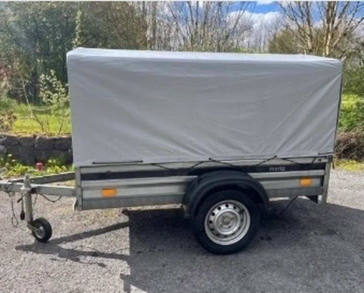 Trailer - Image 1
