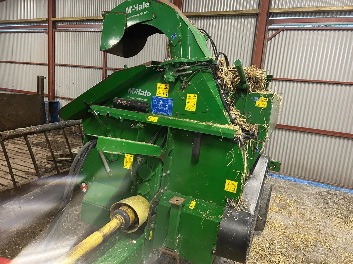 2019 McHale C460 Straw/Silage Blower - Image 2