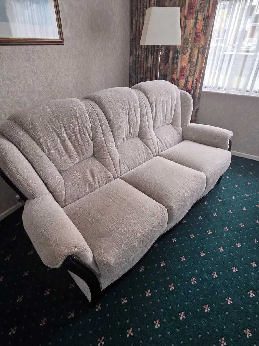 3 Piece Suite - Image 3