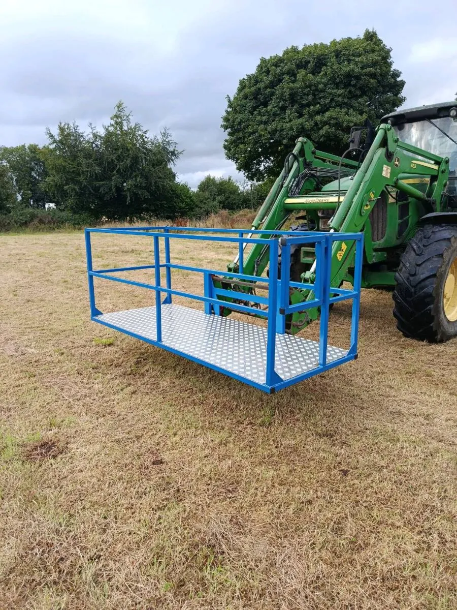 Basket/calf crate - Image 2