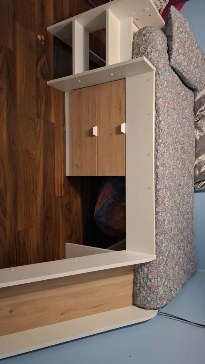 Tobo midsleeper bed and mattress - Image 3