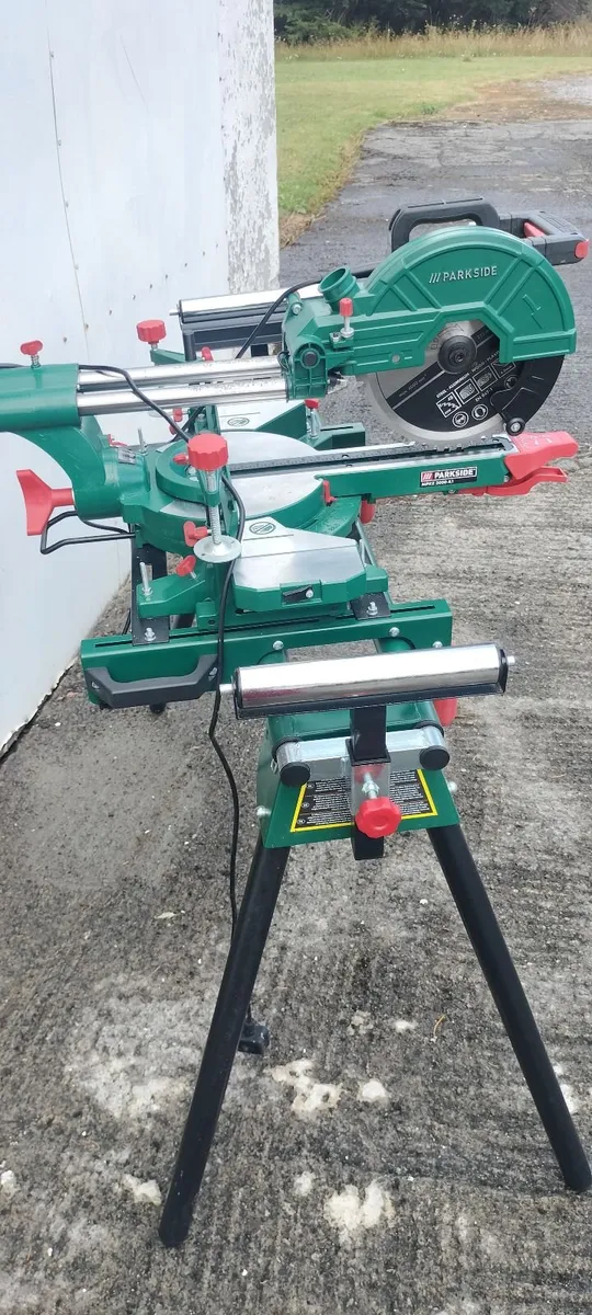 Sliding Compound Mitre Saw with Stand - Image 2
