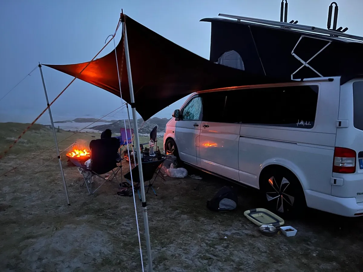 VW Transporter Camper Van,Under 2m Poptop RoofRack - Image 3