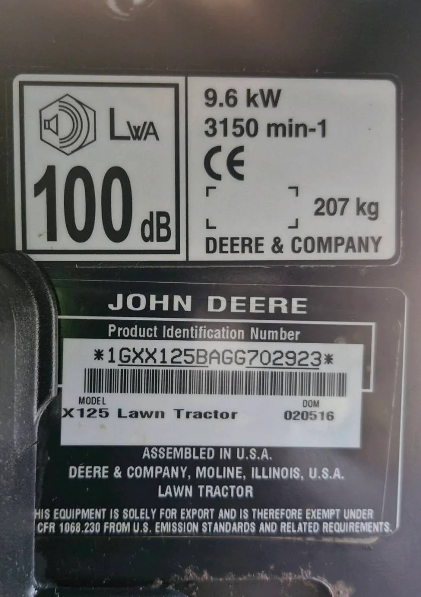 John Deere Ride on Lawnmower - Image 4
