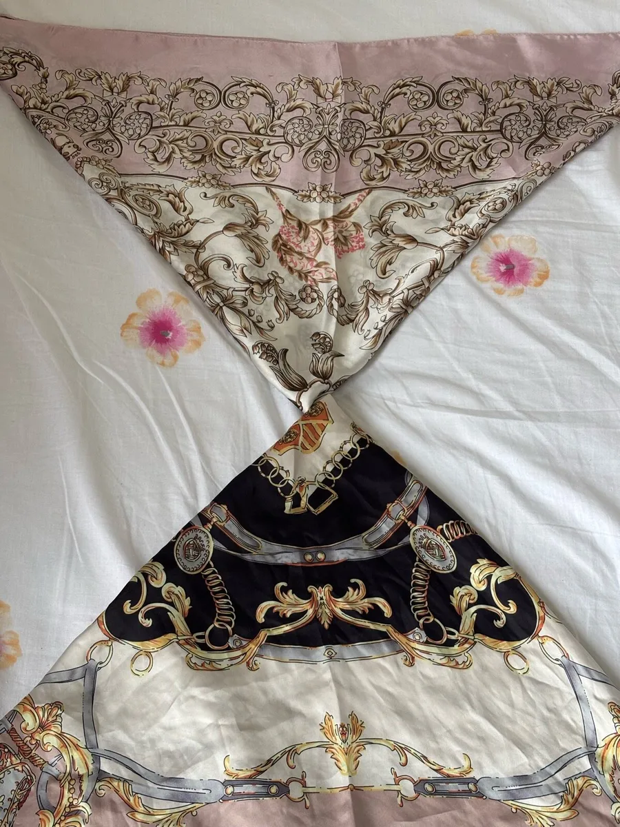 Satin scarves - Image 1