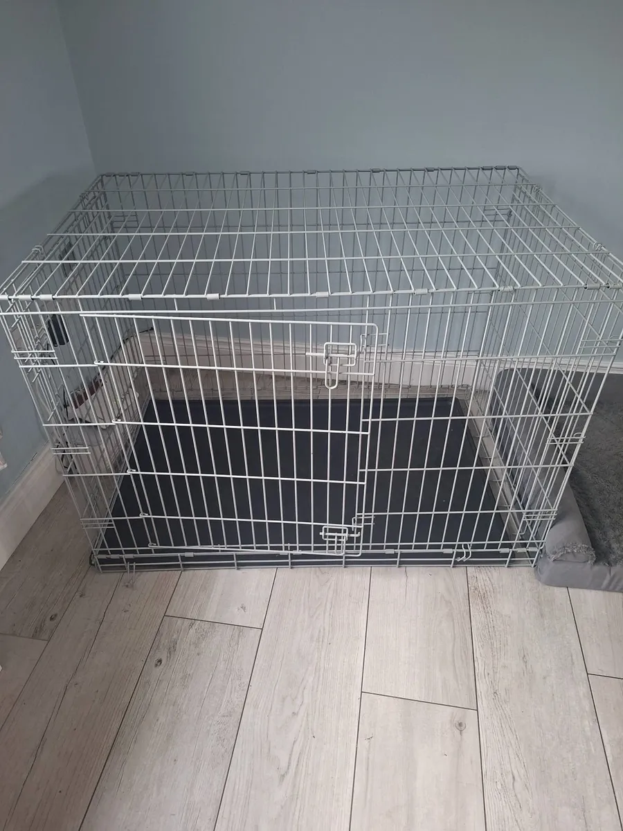 Dog crate - Image 1