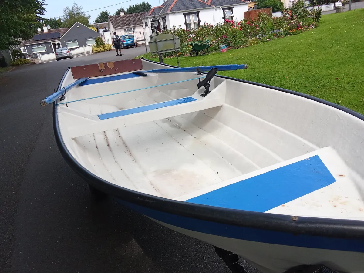 14 ft fiberglass boat+Trailer+motor - Image 2