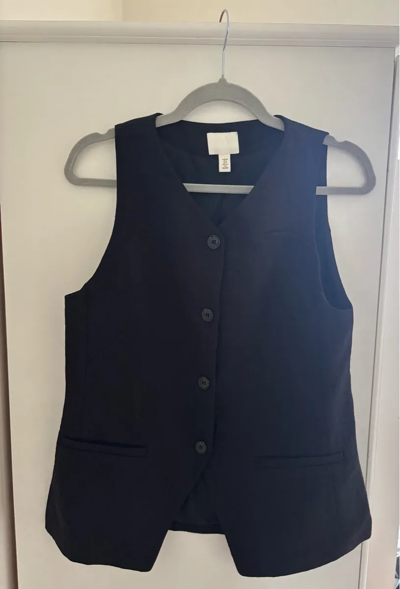 H&M black fitted long waistcoat - Image 3