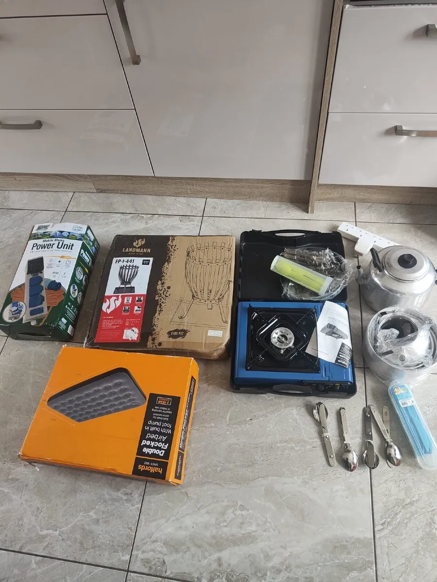 Camping accessories - Image 1