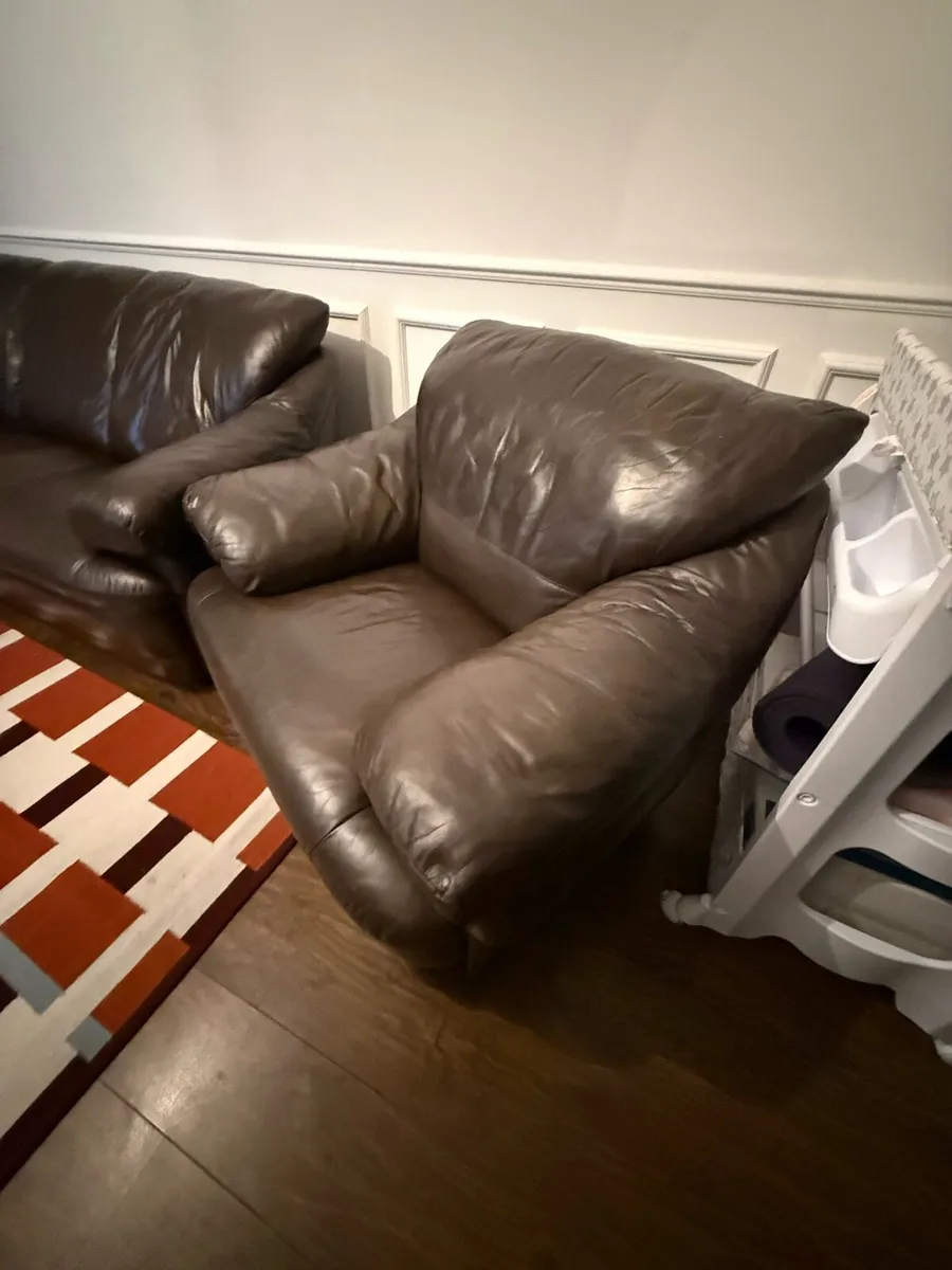 Complete Set (3-Seater Sofa + 2 Armchairs) - Image 2