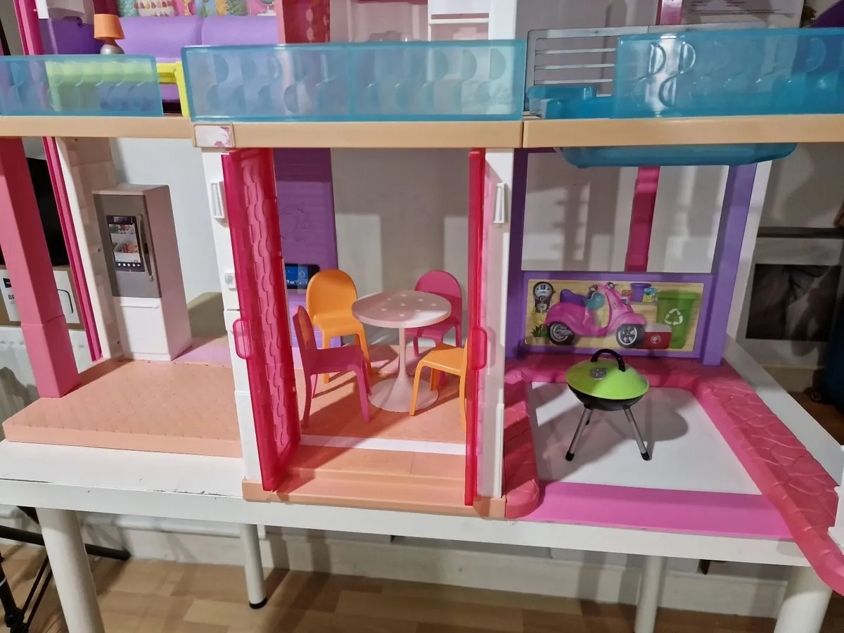 Barbie Dreamhouse Doll House - Image 2