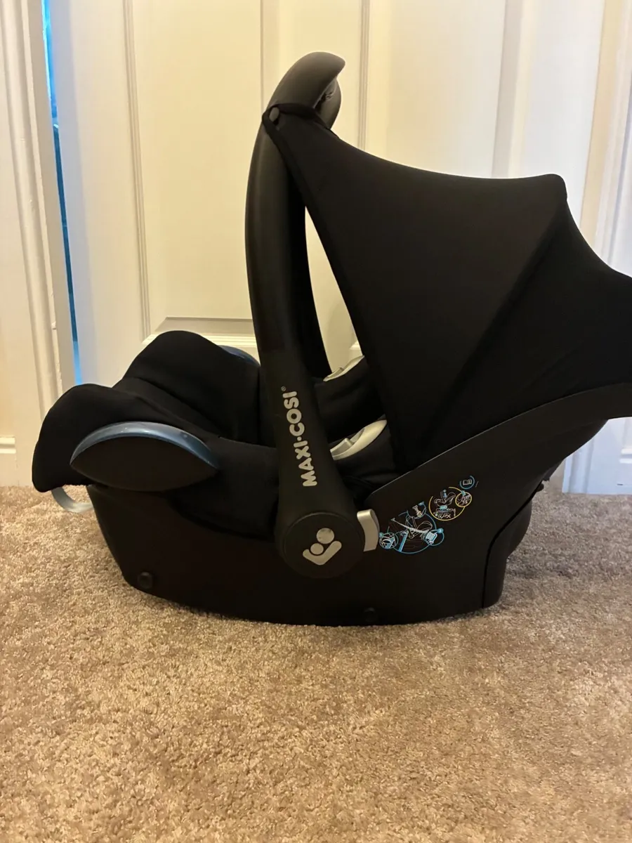 MaxiCosy Cabrio Fix Seat - Image 3