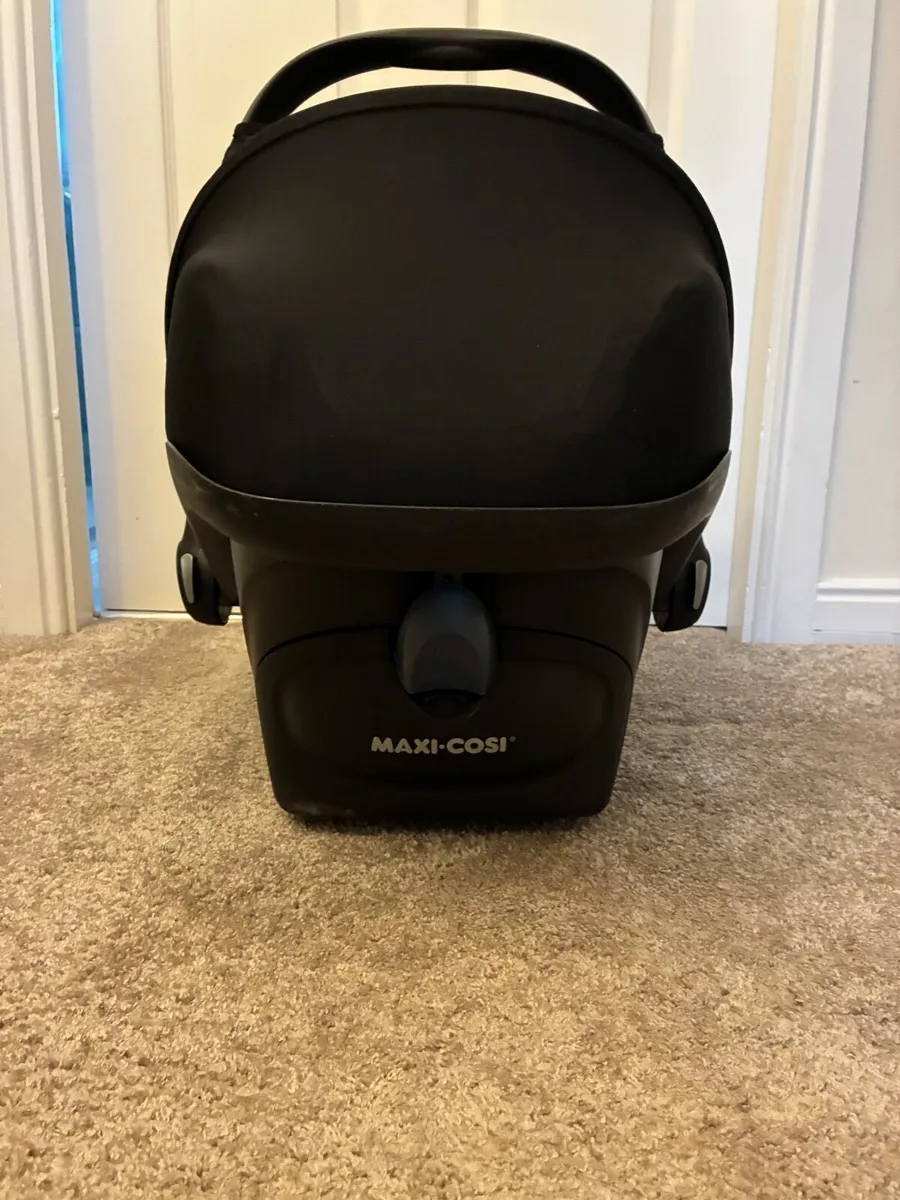 MaxiCosy Cabrio Fix Seat - Image 2