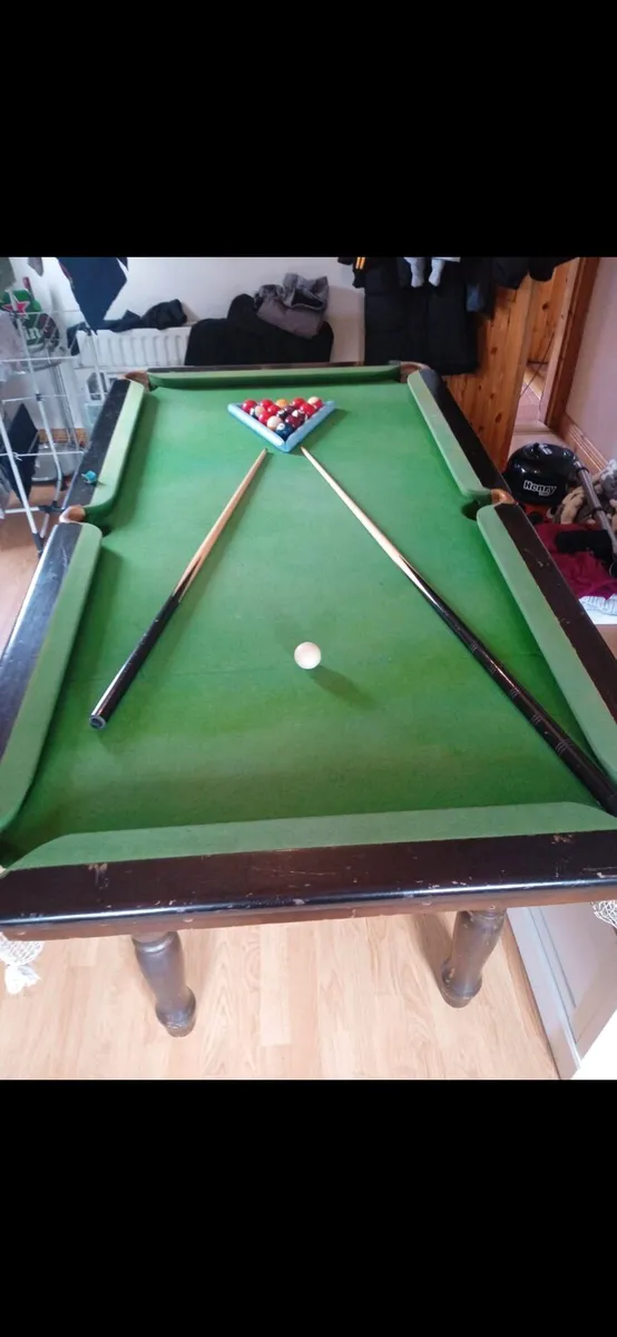 Pool table - Image 2