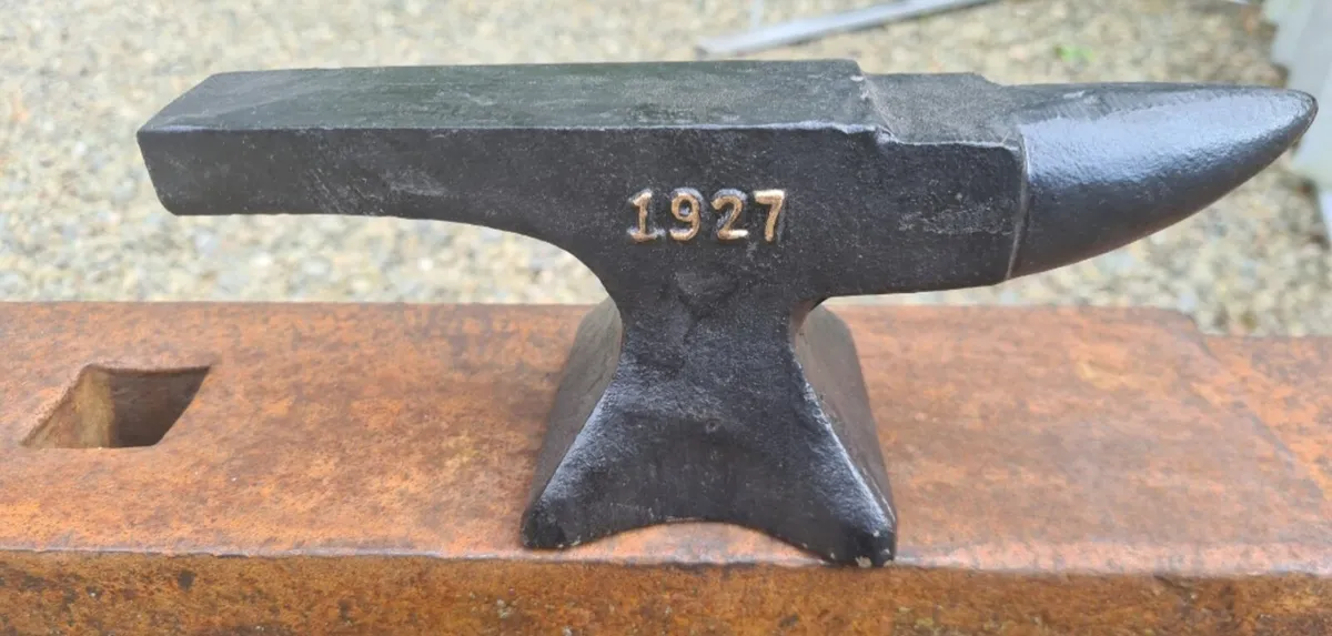 iron anvil, - Image 4