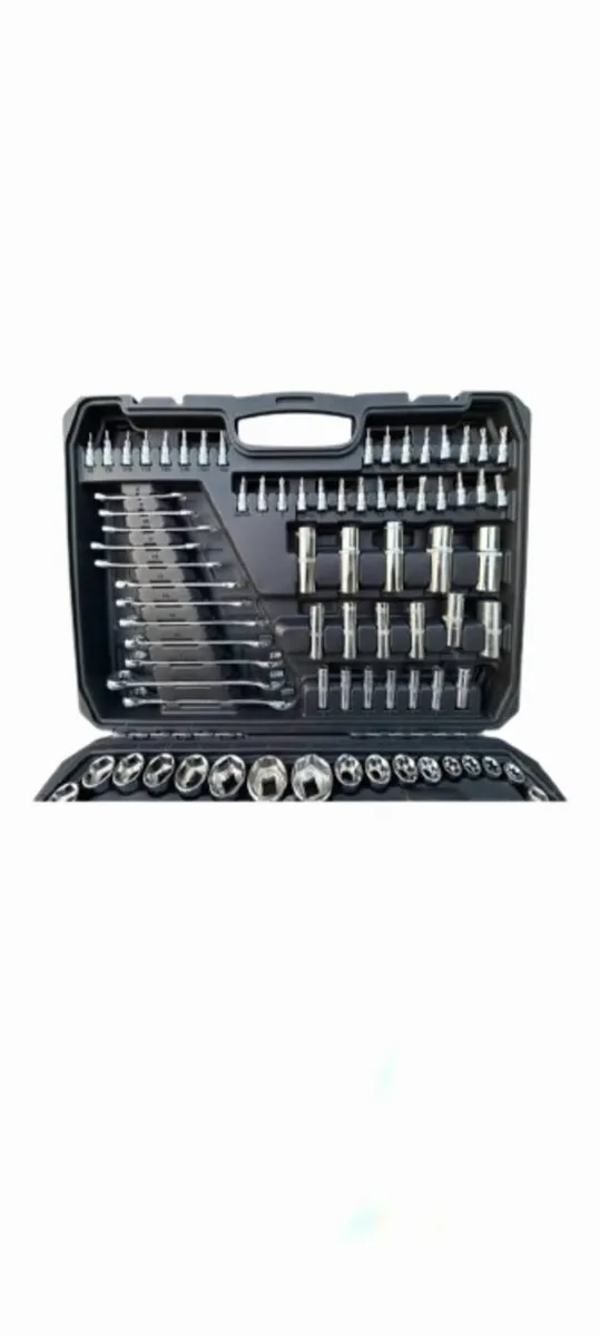 231-PIECE SOCKET SET-€120 EUROS 💶 - Image 3