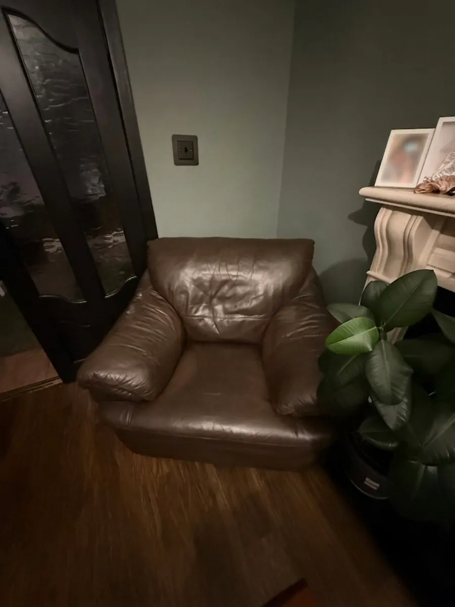 Complete Set (3-Seater Sofa + 2 Armchairs) - Image 4