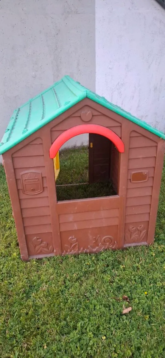 Outdoor kids house - Image 3
