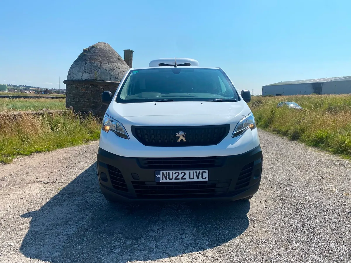 2022 peugeot export l2 2.0 hdi chiller van - Image 2