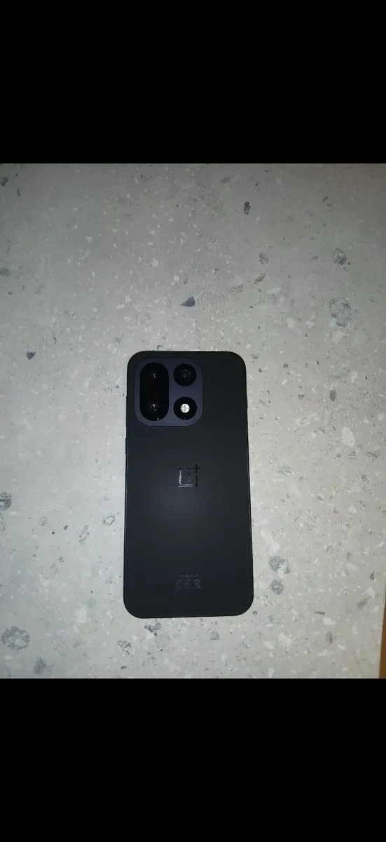 OnePlus 15 - Image 2