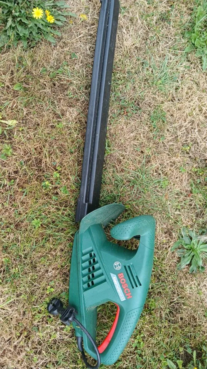 Bosch Hedge Trimmer. - Image 4