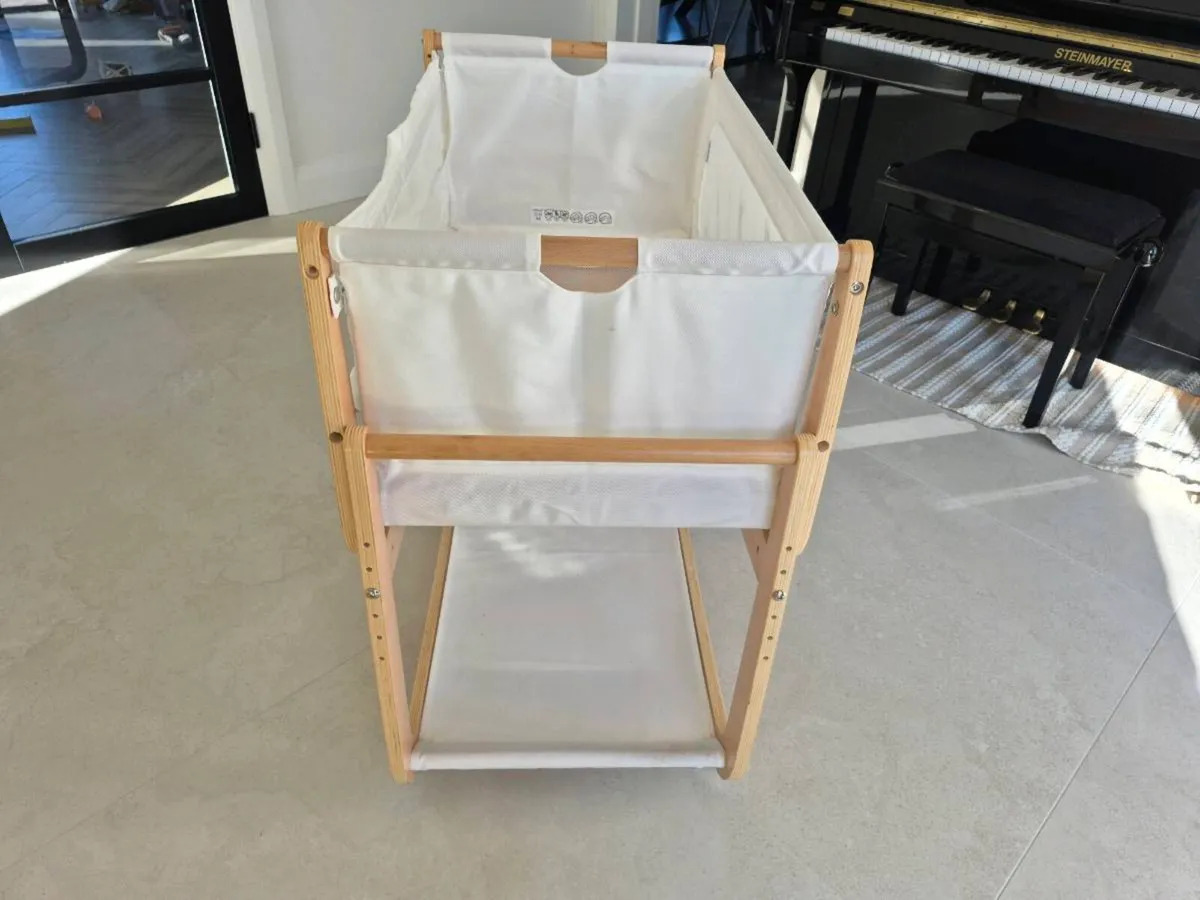 SnuzPod 5 crib - Image 3