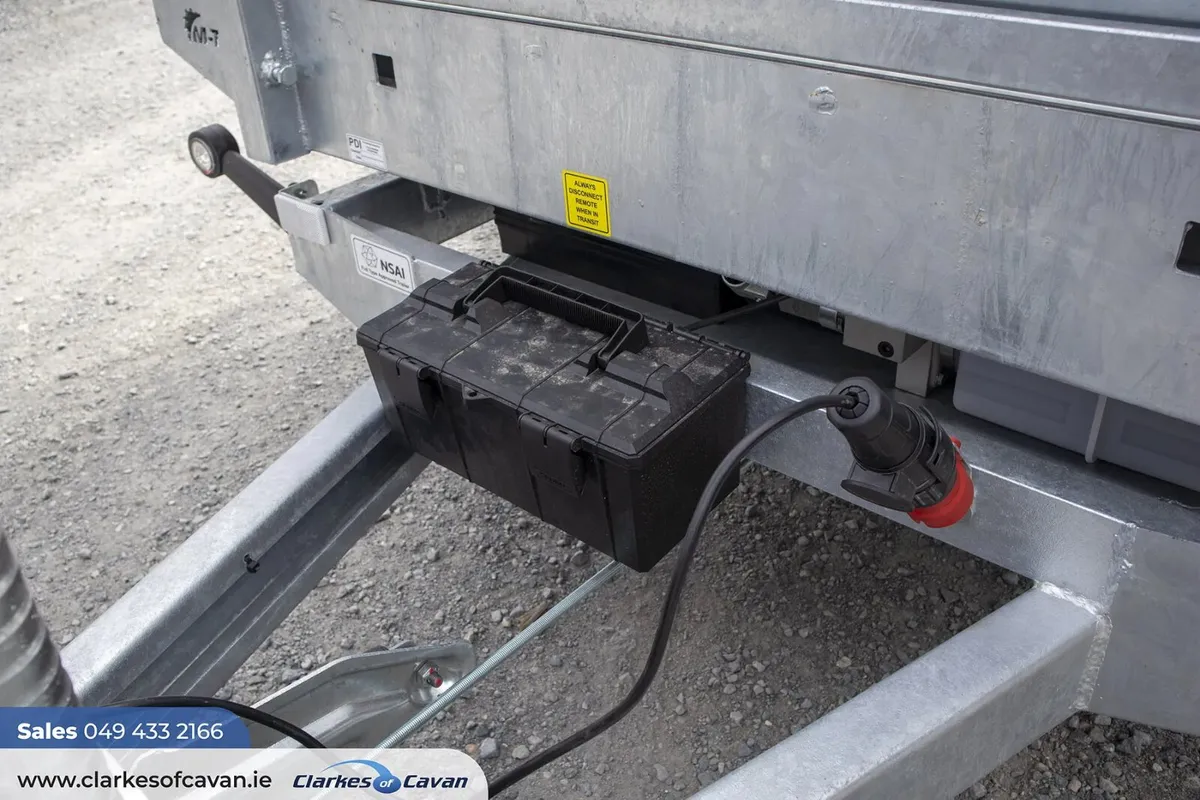 M-Tec 8ft x 5ft Tipping Trailer - Image 4