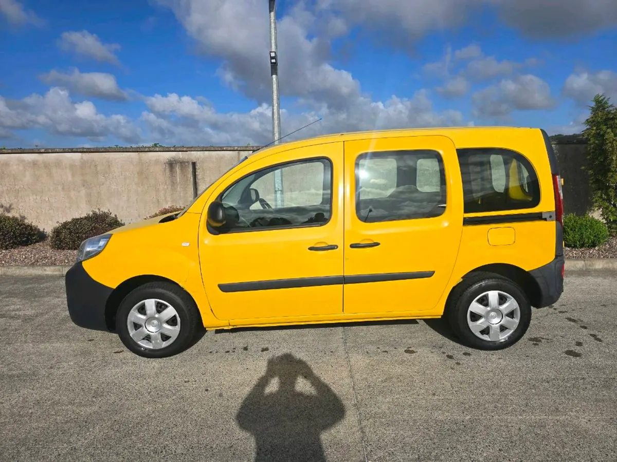 Renault Kangoo 1.6 Petrol Automatic - Image 2