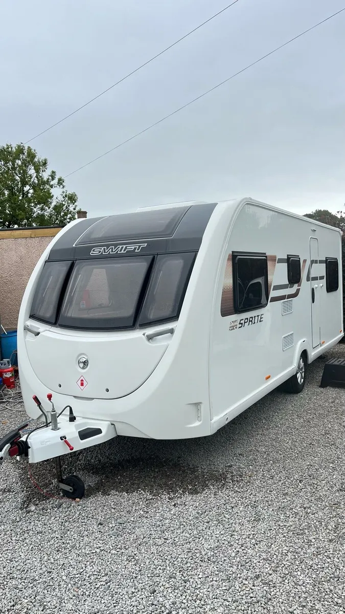 2021 SWIFT MAJOR 6 BERTH - Image 3