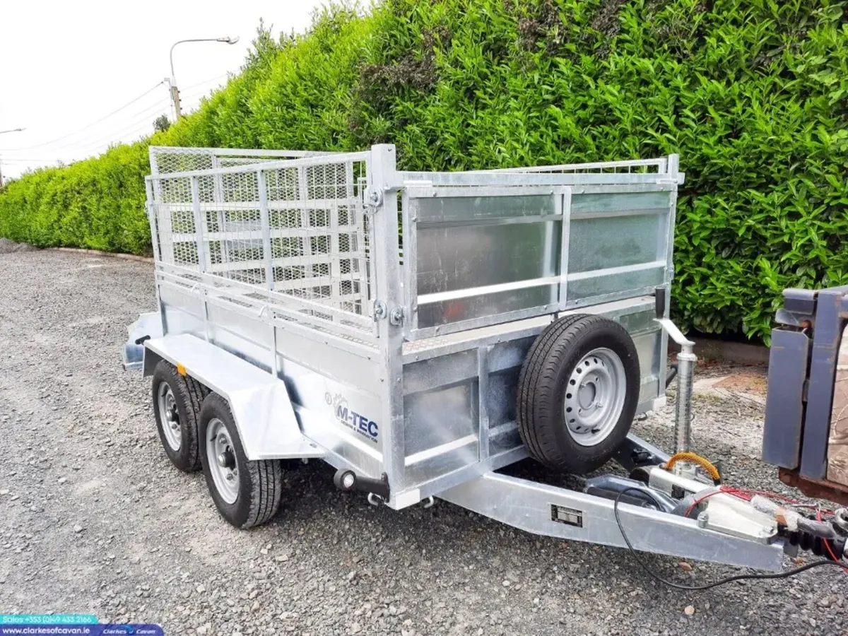 M-Tec 8ft x 5ft Twin Axle Trailer - Image 1