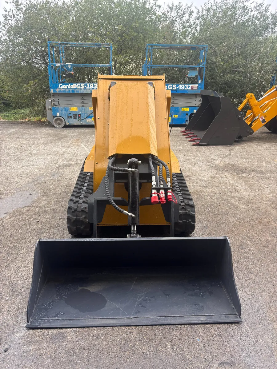 WTS360 Skid Steer Loader - Image 2