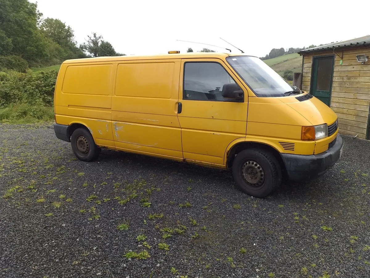 Volkswagen Transporter 2001 - Image 1