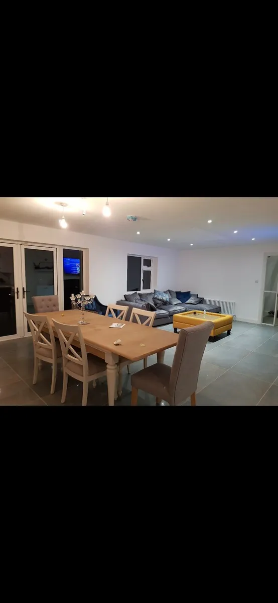 Dining table and chairs - Image 2