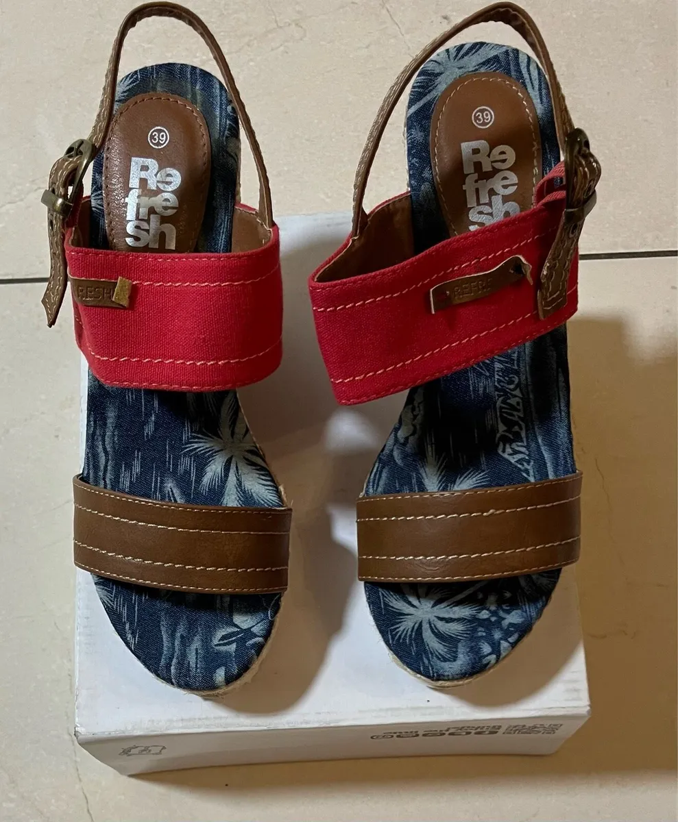 Wedge Sandals -Size 6 / 39 - Image 2