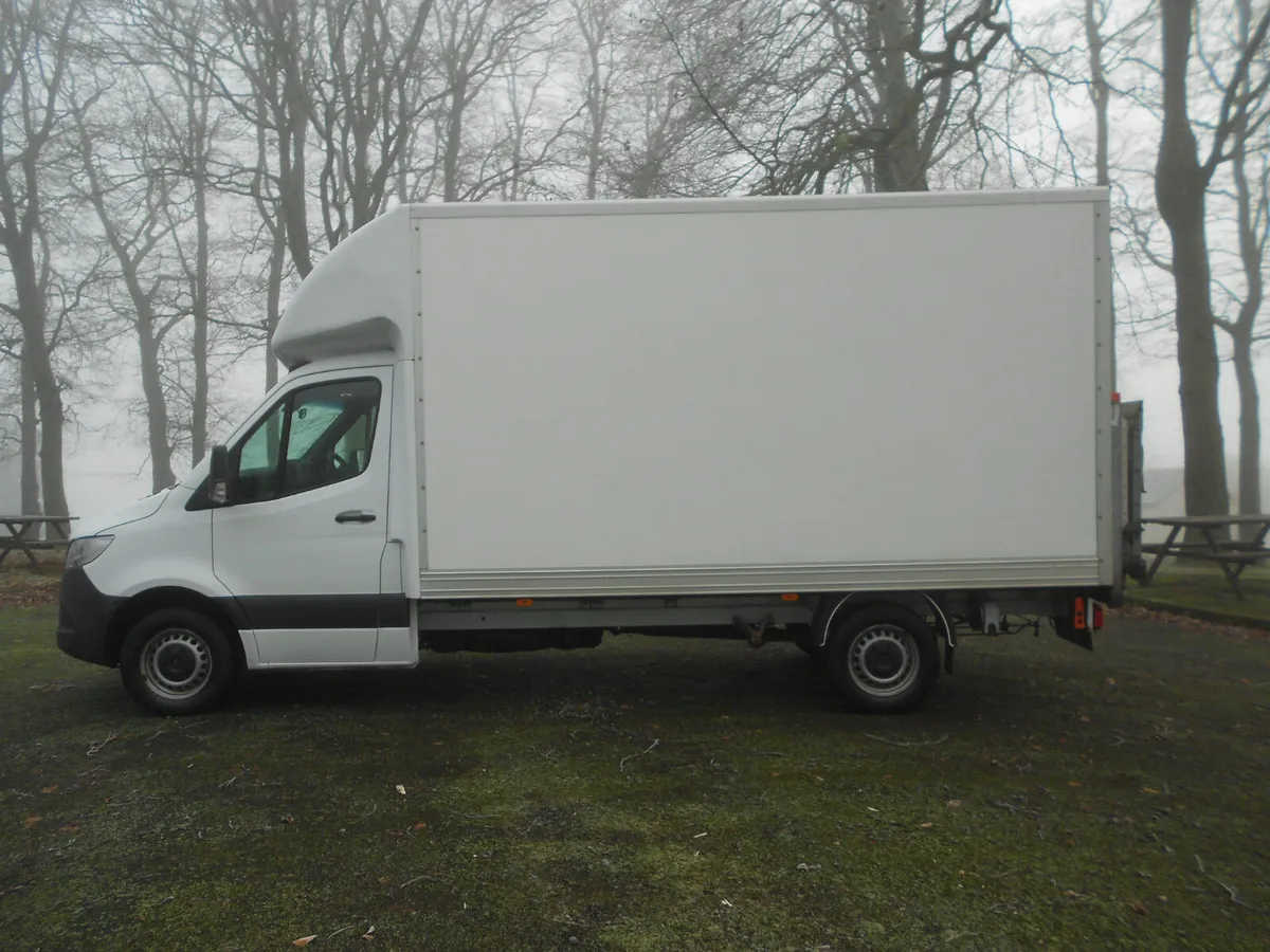 Mercedes-Benz Sprinter 2022 - Image 3