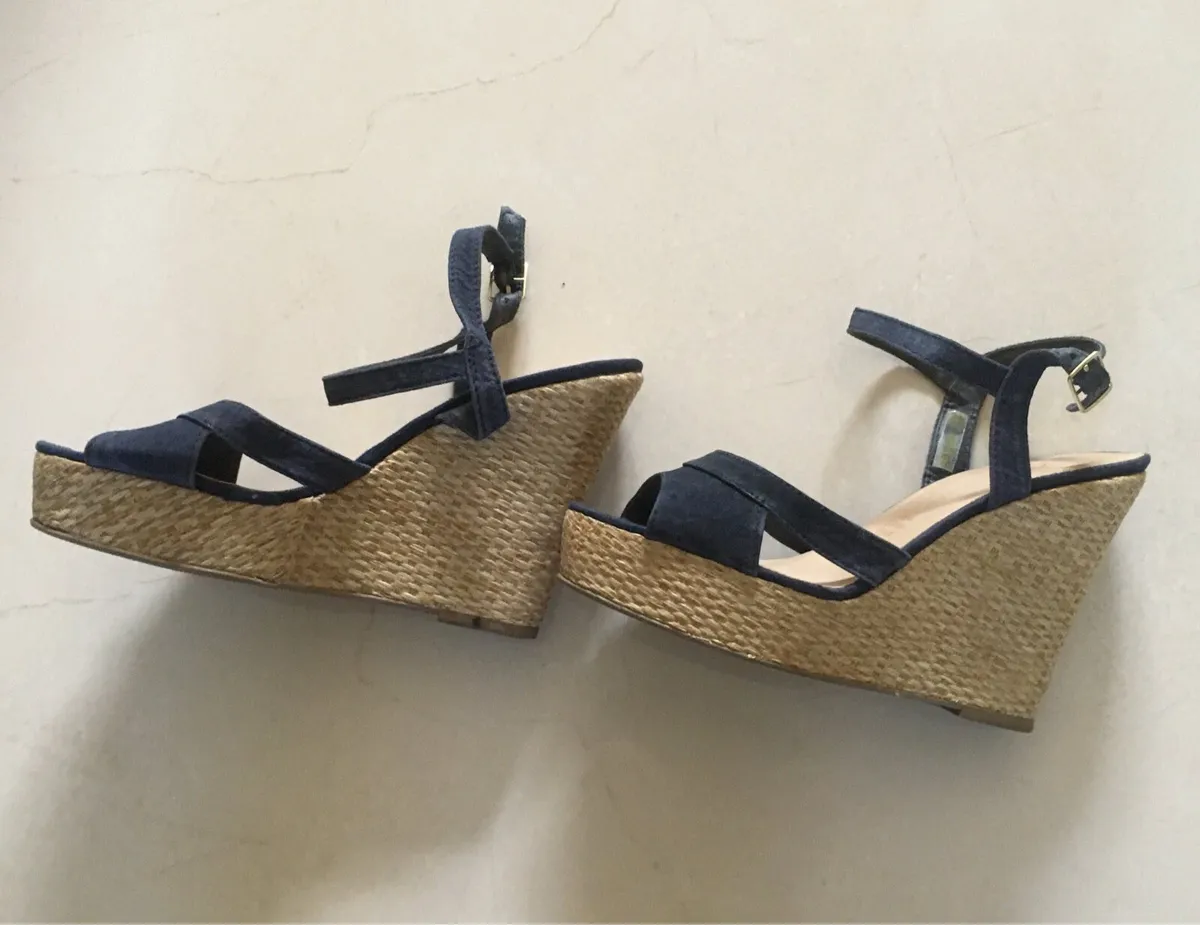 Navy Wedge sandals - Image 2