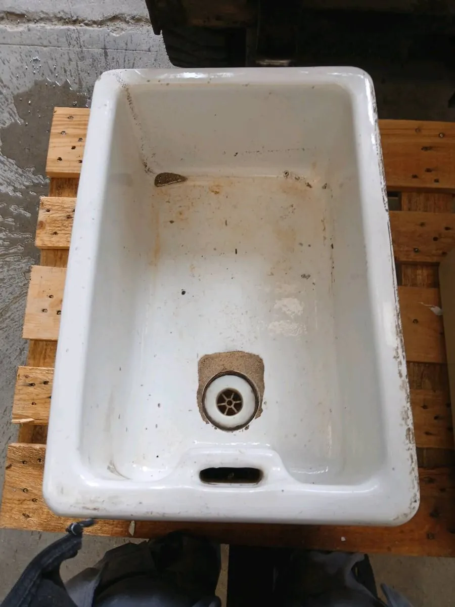 Belfast sinks - Image 1