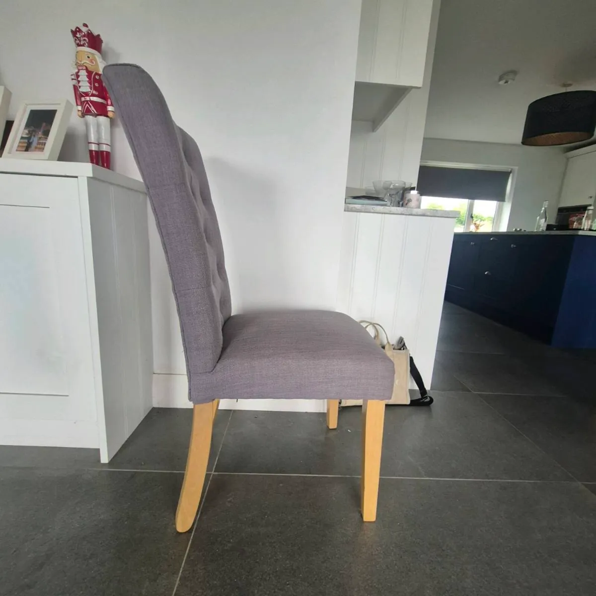 Dining table and chairs - Image 3