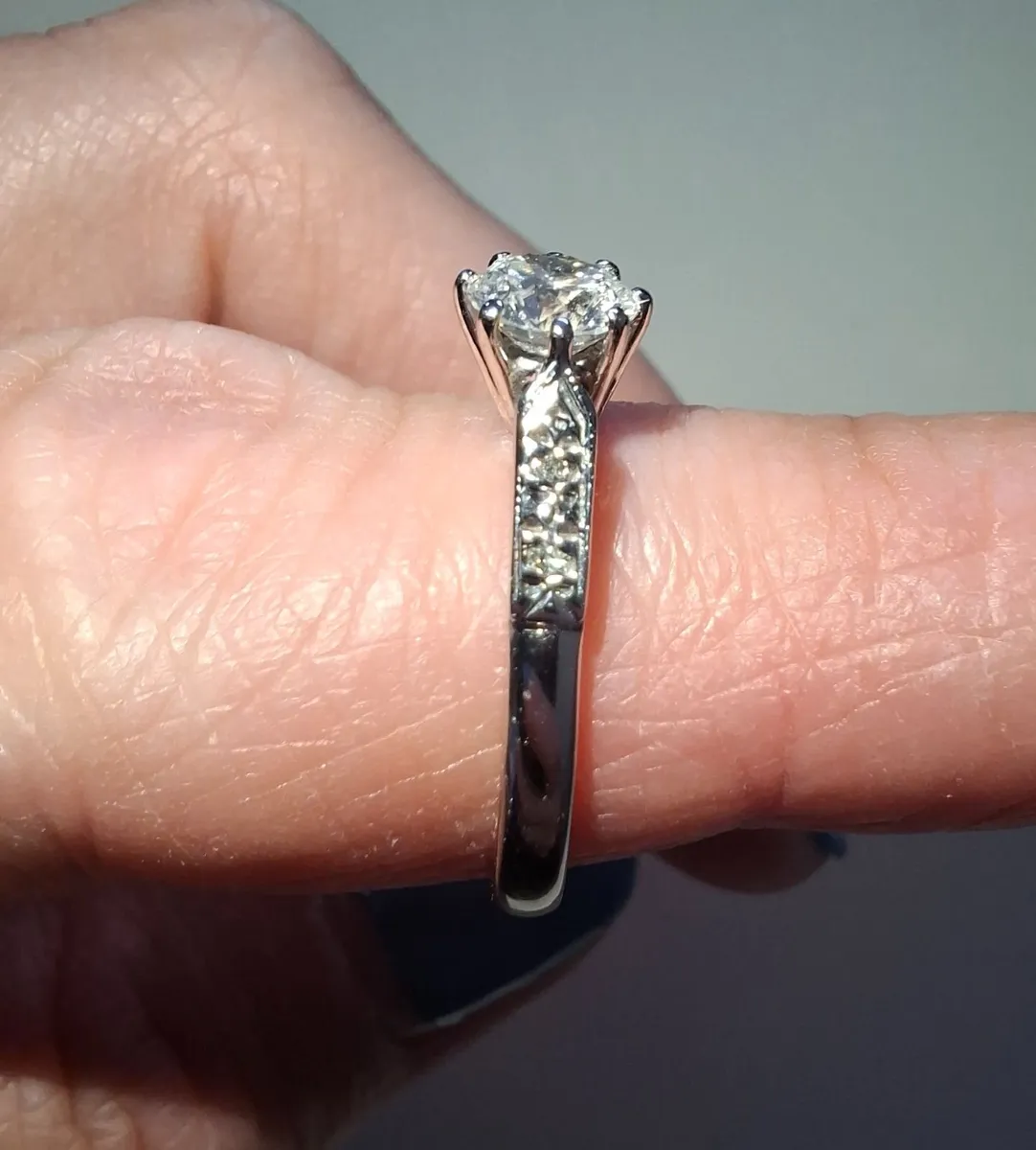 18ct White Gold 0.50ct Diamond Engagement - Image 3