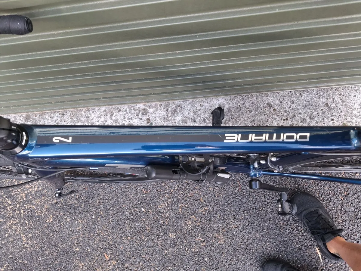 Trek Domane 2 Bike - Image 4