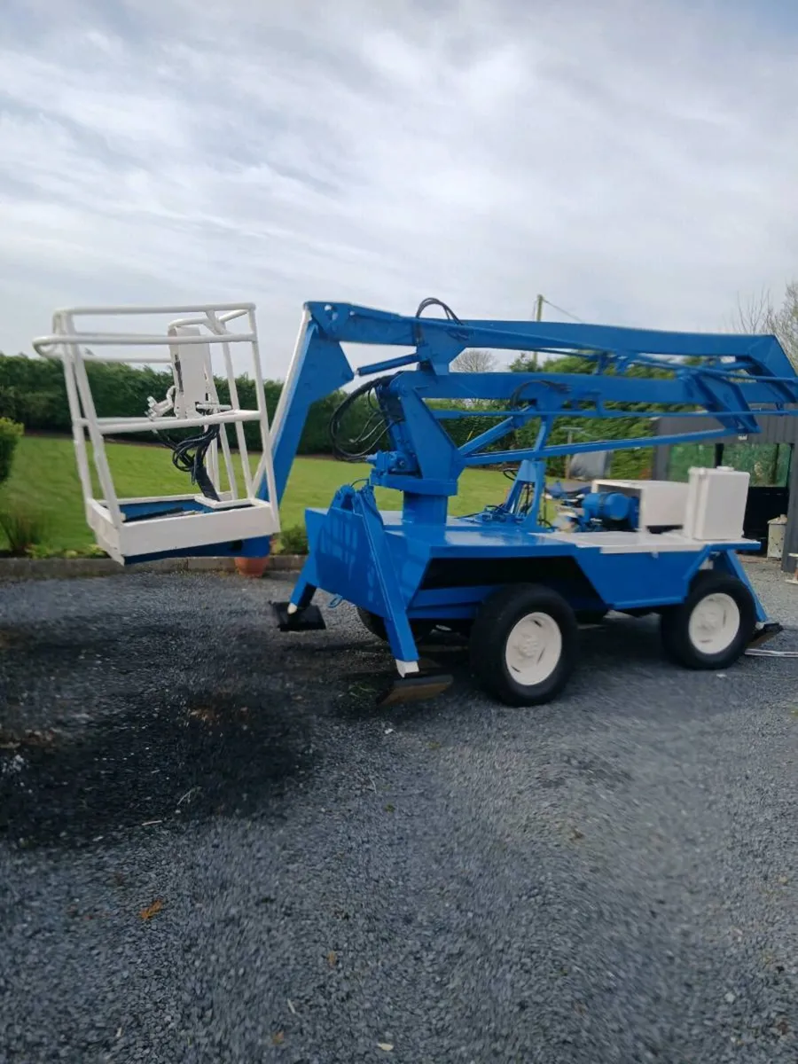 Cherry picker