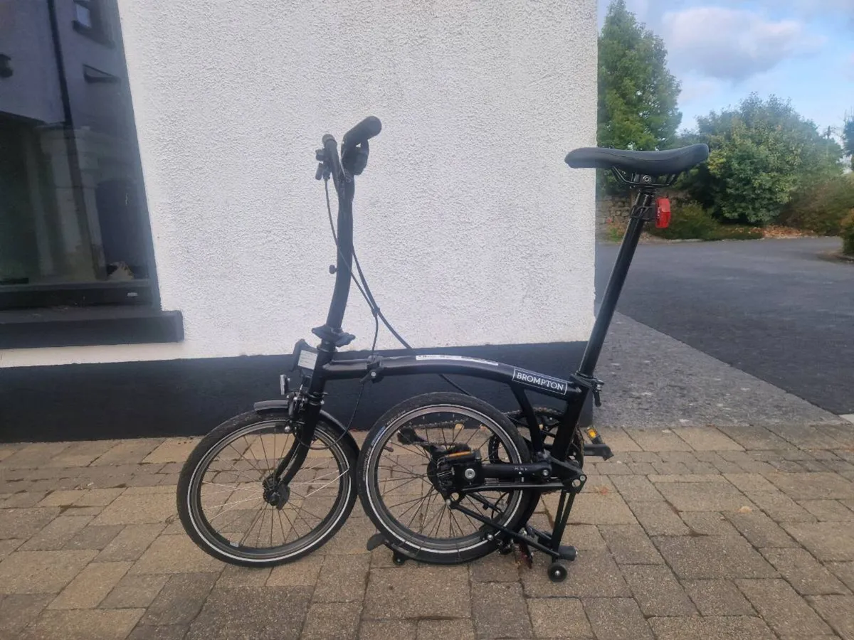 Brompton 2025 C-Line 2 Speed Urban - Mid Bar - Image 2