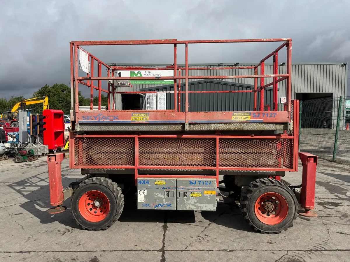 2003 SKYJACK SJ7127 RT DIESEL SCISSORS LIFT - Image 3