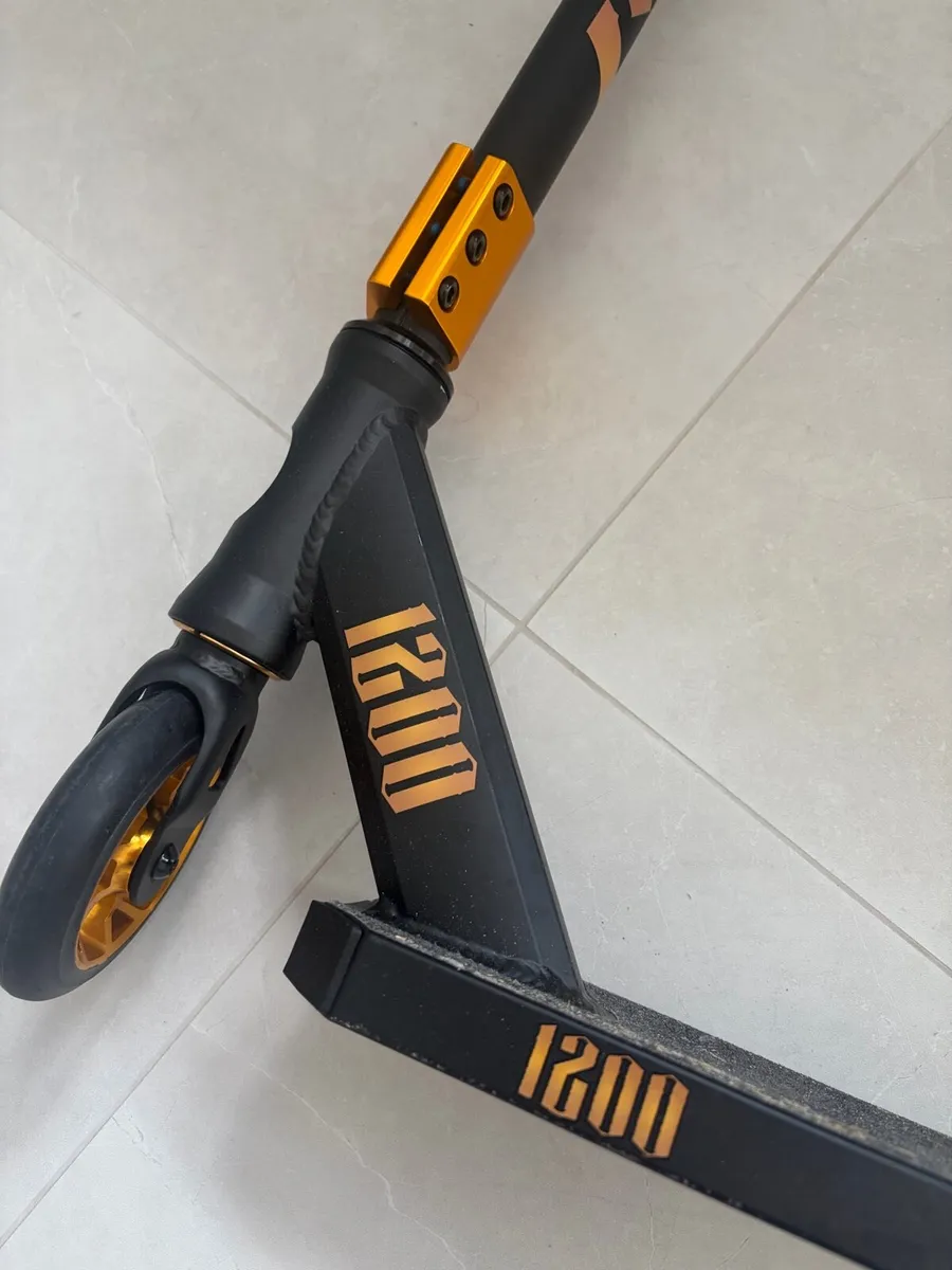 Blindside 1200 stunt scooter - Image 4
