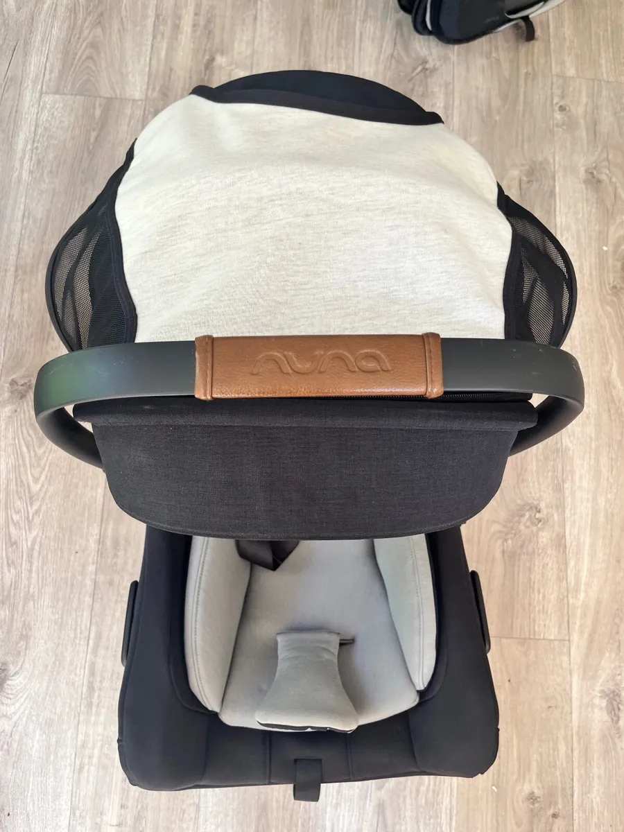 NUNA PIPA NEXT car seat & NUNA ISOFIX base - Image 4