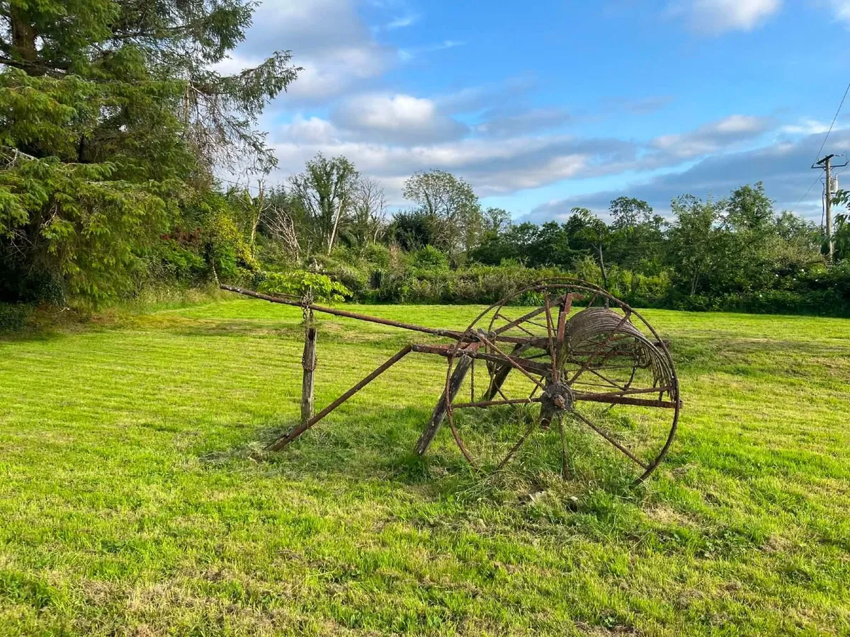 Antique Osborne Horse-Drawn Hay Rake - Image 1