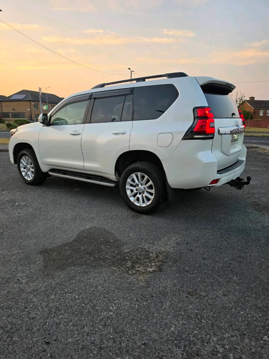 Crewcab toyota landcruiser - Image 3