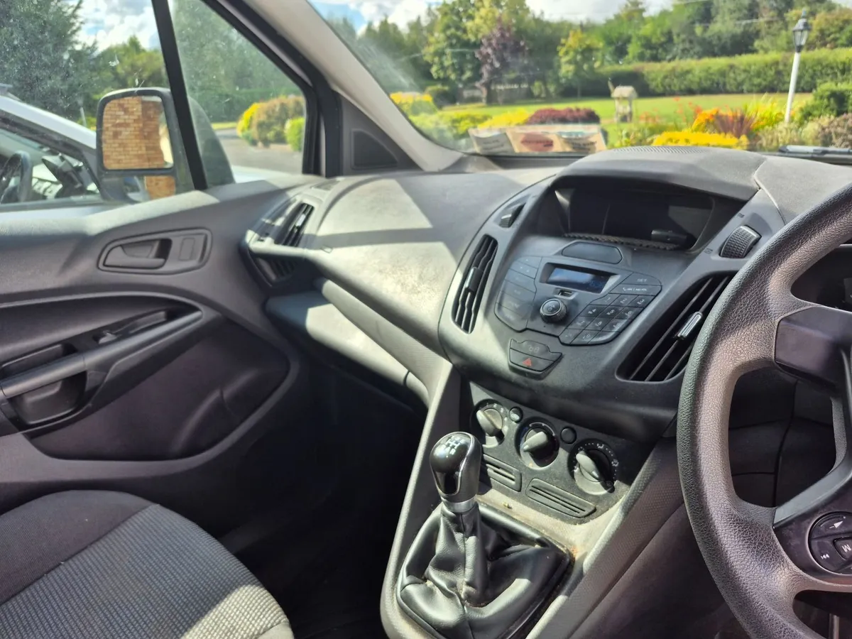 Ford Transit Connect 2018 - Image 3